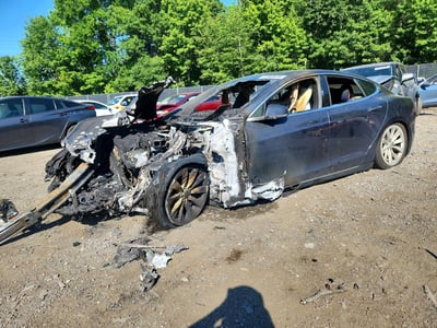 5YJSA1E27GF****** 2016 Tesla Model S