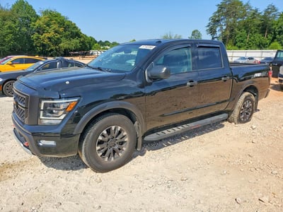 1N6AA1ED9MN****** 2021 Nissan Titan