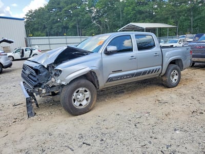 5TFAX5GN9JX****** 2018 Toyota Tacoma