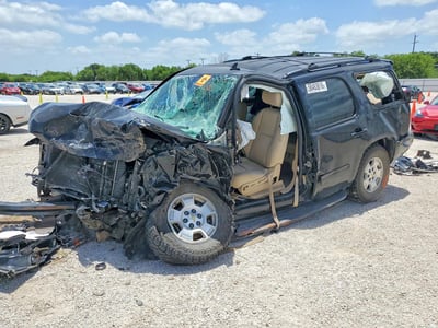 1GNSCAE08BR****** 2011 Chevrolet Tahoe