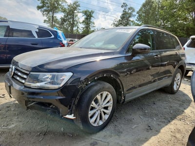 3VV1B7AX0KM****** 2019 Volkswagen Tiguan