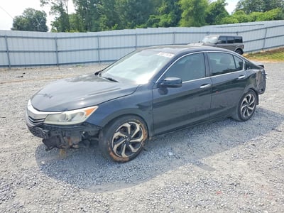 1HGCR2F73HA****** 2017 Honda Accord