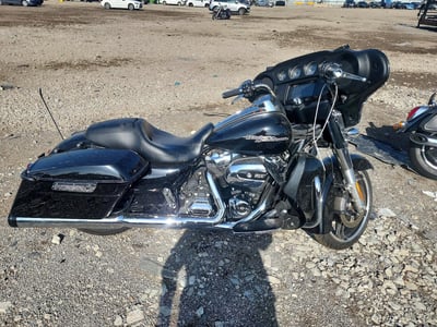 2017 Harley-Davidson FLHXS