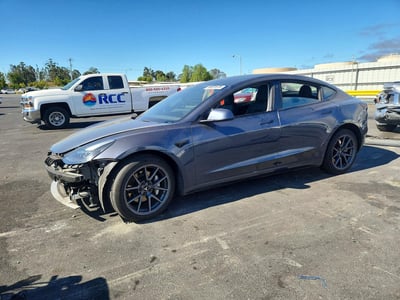 5YJ3E1EA2NF****** 2022 Tesla Model 3