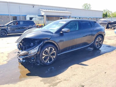KNDC3DLCXN5****** 2022 Kia EV6