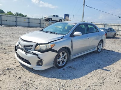 5YFBU4EE5DP****** 2013 Toyota Corolla
