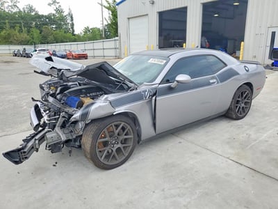 2C3CDZBT8JH****** 2018 Dodge Challenger