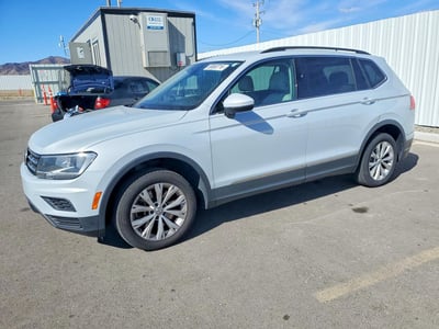 3VV2B7AX3JM****** 2018 Volkswagen Tiguan