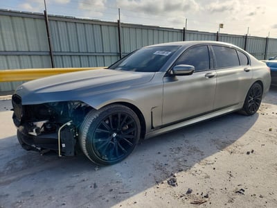 WBA7U2C03NC****** 2022 BMW 7 Series