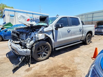 1GCUKEE8XSZ****** 2025 Chevrolet Silverado