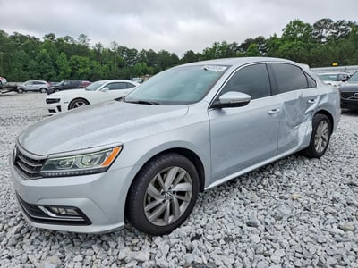 1VWBA7A3XJC****** 2018 Volkswagen Passat