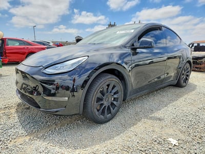 7SAYGAEE2PF****** 2023 Tesla Model Y
