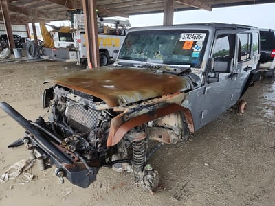 1C4BJWDG8EL****** 2014 Jeep Wrangler