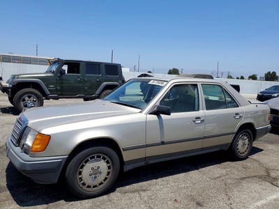 WDBEA30D2JA****** 1988 Mercedes-Benz 300 Series