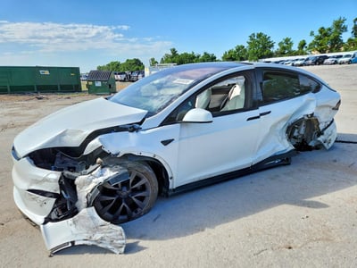 7SAXCBE59NF****** 2022 Tesla Model X