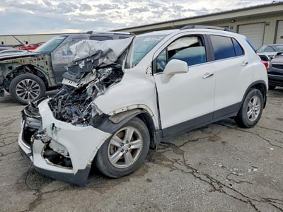 3GNCJPSB0JL****** 2018 Chevrolet Trax