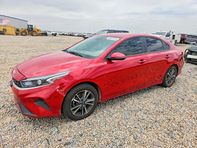 3KPF24AD3RE****** 2024 Kia Forte