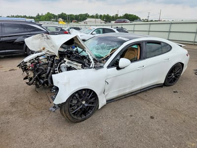WP0AB2A7XJL****** 2018 Porsche Panamera