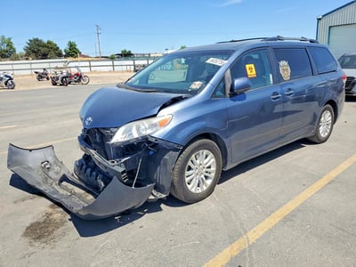 5TDYK3DC6ES****** 2014 Toyota Sienna