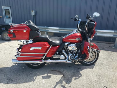 1HD1FCM10DB****** 2013 Harley-Davidson FLHTCUI