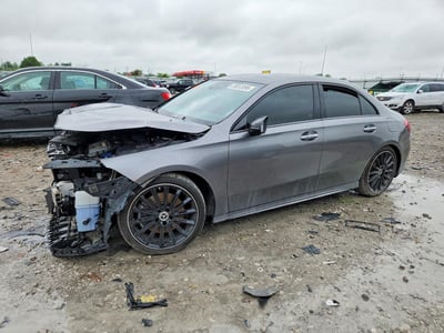 WDD3G4FB7KW****** 2019 Mercedes-Benz A-Class