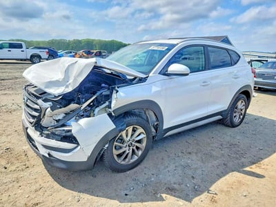 KM8J33A43JU****** 2018 Hyundai Tucson