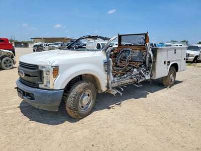 1FD8X3A63JE****** 2018 Ford F-350