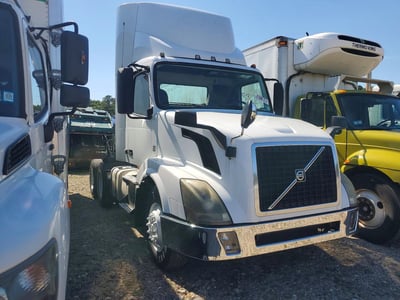 4V4NC9EG6GN****** 2016 Volvo VNL