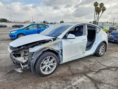 5YJYGDEE8MF****** 2021 Tesla Model Y