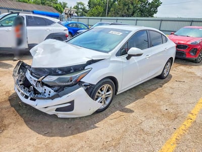 1G1BE5SMXJ7****** 2018 Chevrolet Cruze