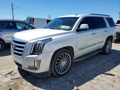 1GYS3AKJ7HR****** 2017 Cadillac Escalade