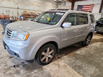 5FNYF4H90FB****** 2015 Honda Pilot