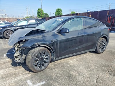 7SAYGAEE1NF****** 2022 Tesla Model Y
