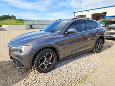 ZASFAKPN4J7****** 2018 Alfa Romeo Stelvio