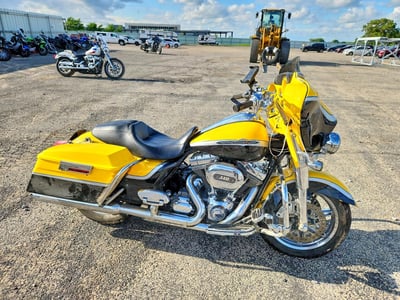 1HD1PR817CB****** 2012 Harley-Davidson CVO Ultra Classic Electra Glide