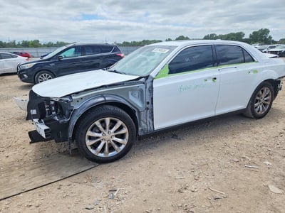 2C3CCARG5GH****** 2016 Chrysler 300