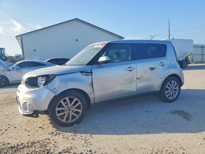 KNDJP3A58J7****** 2018 Kia Soul