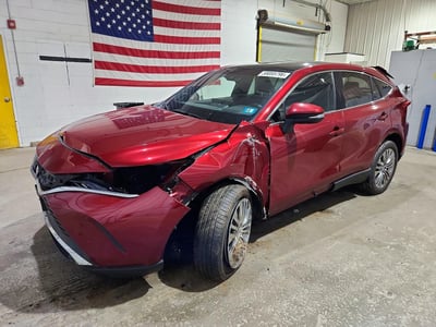 JTEAAAAH0RJ****** 2024 Toyota Venza