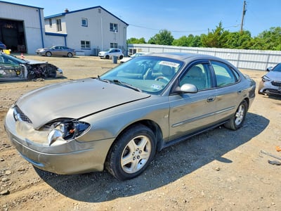 1FAHP56S02A****** 2002 Ford Taurus
