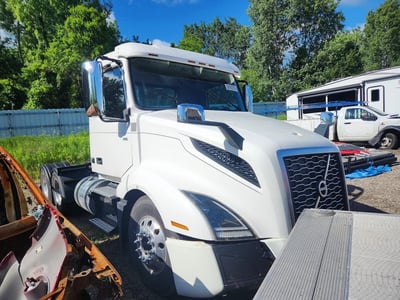 4V4NC9EH9KN****** 2019 Volvo VNL