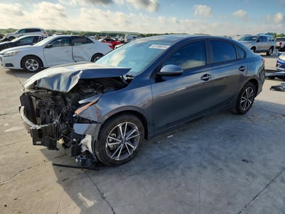 3KPF24AD7PE****** 2023 Kia Forte