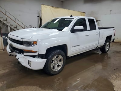 1GCVKREC0JZ****** 2018 Chevrolet Silverado
