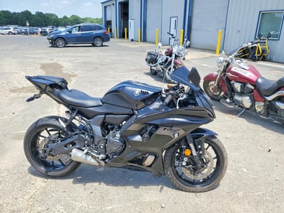 2025 Yamaha YZF-R7