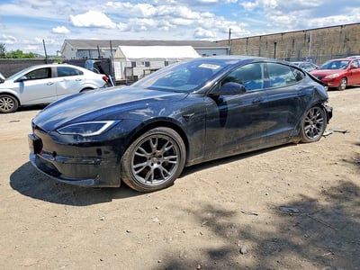 5YJSA1E57NF****** 2022 Tesla Model S