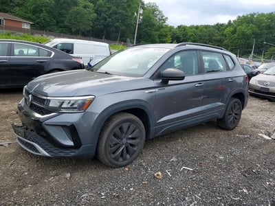 3VVCX7B24NM****** 2022 Volkswagen Taos