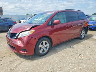 5TDKK3DCXCS****** 2012 Toyota Sienna