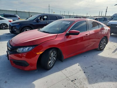 2HGFC2F78JH****** 2018 Honda Civic