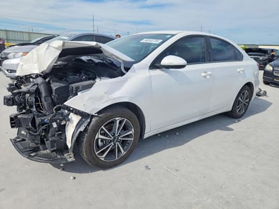 3KPF24AD1RE****** 2024 Kia Forte