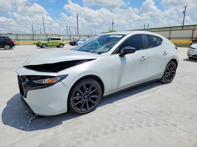 JM1BPAKM0R1****** 2024 Mazda 3