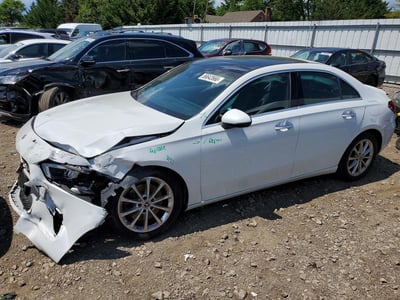 WDD3G4FB6KW****** 2019 Mercedes-Benz A-Class